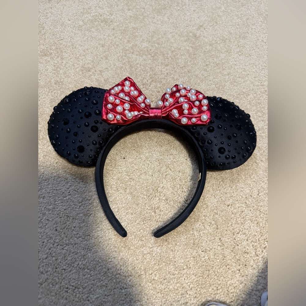 Minnie Mouse Baublebar ears